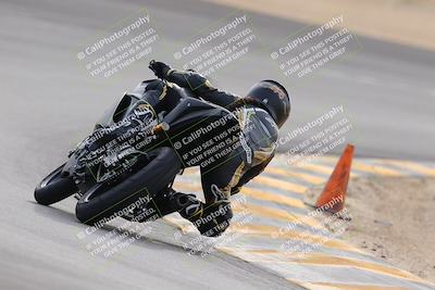 media/Dec-17-2022-SoCal Trackdays (Sat) [[224abd9271]]/Turn 10 Backside (120pm)/